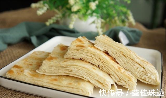 孩子最近爱上的早餐饼,连吃7天都不腻,咸香有层次,凉了也不硬