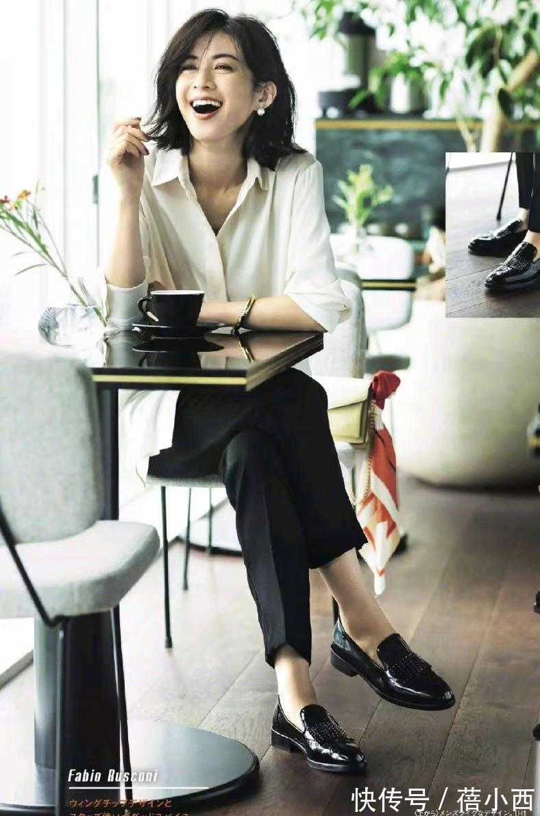 乐福鞋 这才是入春后最火的“鞋”,可搭遍四季的衣服,非“乐福鞋”莫属