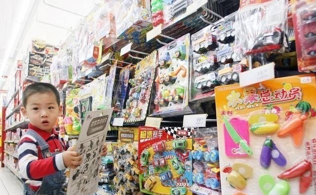 熊孩子|熊孩子弄坏20万手办,父母拒绝赔偿:一堆破塑料,想讹钱吗?