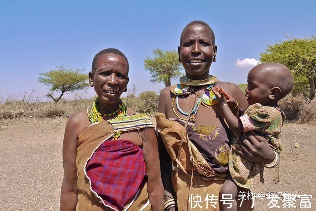 原始部落|有种奇特叫“非洲妈妈”,分娩姿势像“母鸡下蛋”,全程自己搞定