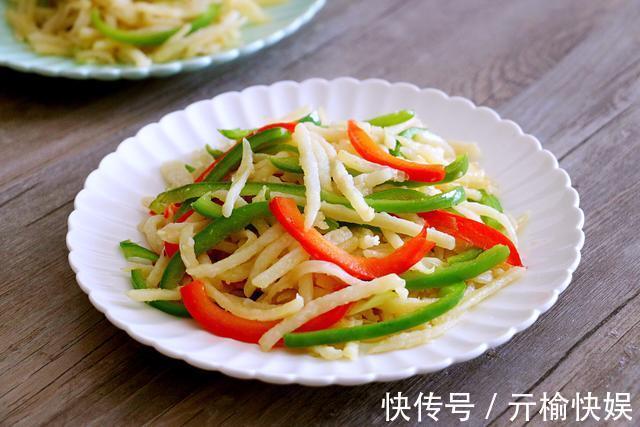 青红椒|既是菜又是饭,土豆换个做法,十元不到,全家吃饱又吃好
