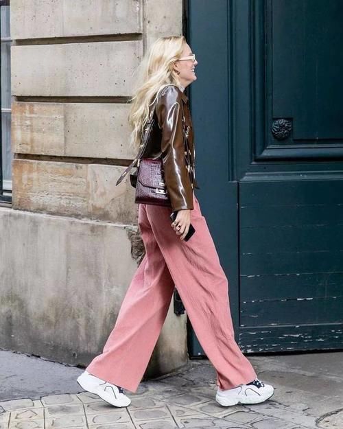 这么好穿的裤子，怎么穿才不出错呢，快来看一看