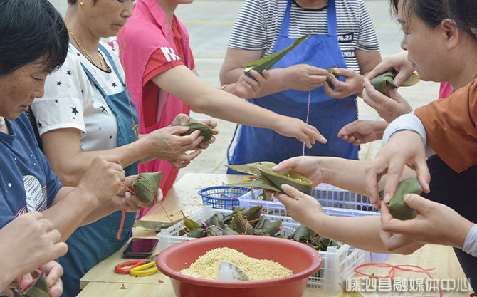 祝福祖国|“百年建党路 千年端午情” 黄龙乡居民共度端午传统节日