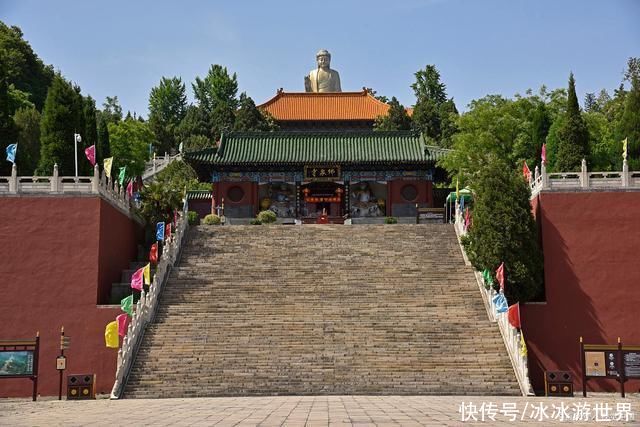 河南很不受欢迎的一套老街，景色平淡无奇，且门票还十分昂贵