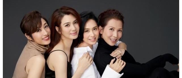 四姐妹相互踩场!蔡少芬狂轰朱茵身高,港普F4灿笑相拥姐妹情深