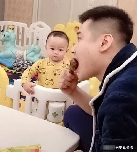 宝宝|“馋嘴奶爸”带娃火了,看到奶爸得意的模样,宝宝:记仇第一天