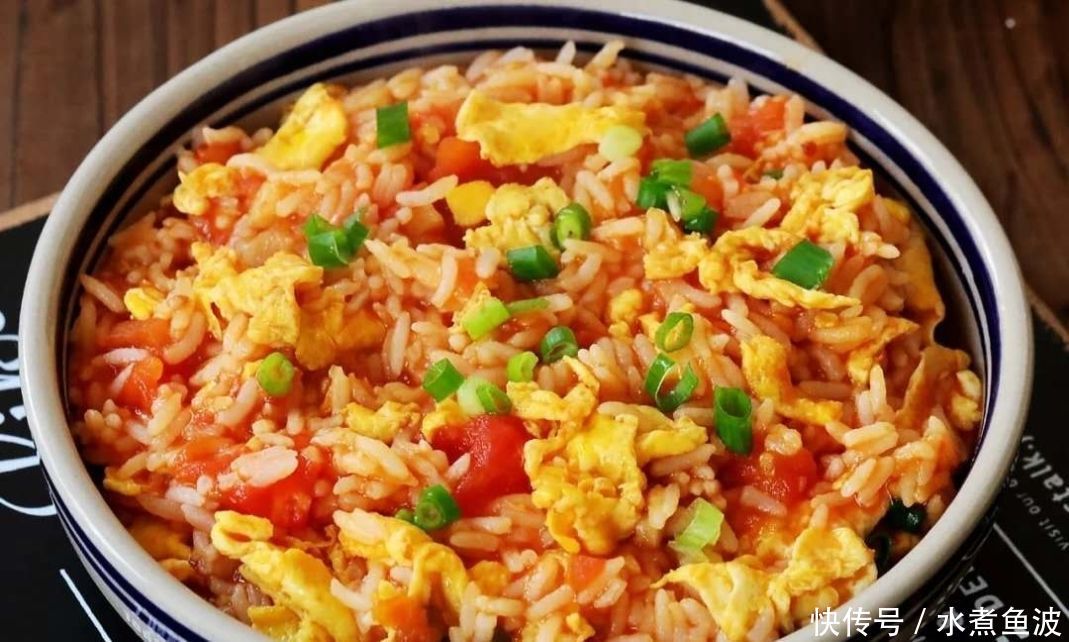 简单|巨简单5分钟就搞定的西红柿鸡蛋饭,好吃到舔盘