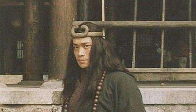 梁山|宋江的小人嘴脸,在武松断臂后展现的淋漓尽致,四个字暴露真面目