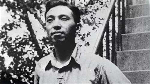 万卫芳$她收到电报:母病速归,爱人:别去,是圈套!她不听从此一去不回