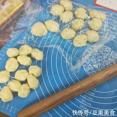 全家|蛋黄酥，全家都爱吃！方便又好做