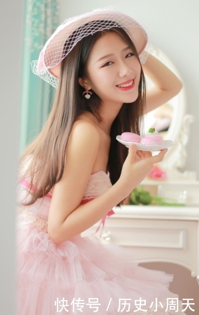 唯美少女写真:一袭粉色轻纱裙子,彰显少女纯洁青春好气质