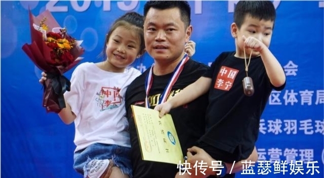 邓亚萍|世乒赛解说侯英超,为何得到球迷好评?刘国梁新职务年薪有多少钱