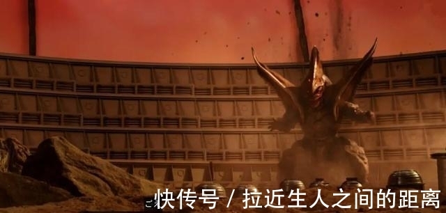 记忆体|特利迦奥特曼:第一话内容坂本大回旋惊叹观众,迪迦突然出现回忆