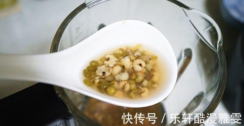 冰冰|别总熬绿豆粥了，试试绵软香甜的绿豆沙，一个平底锅就搞定了