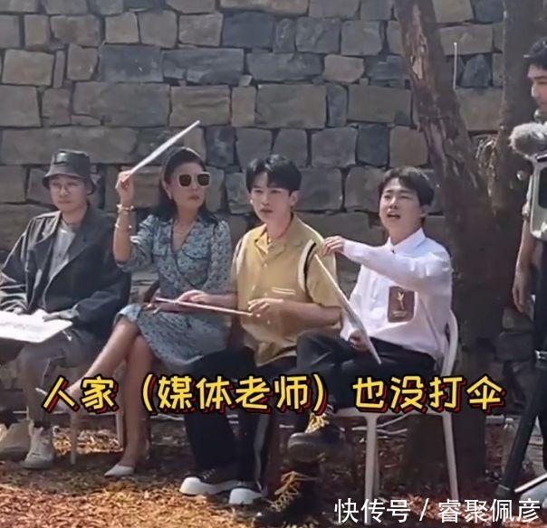 郭德纲|郭麒麟硬是把这档尬到脚趾蜷缩的综艺,做成一首朱自清式的散文诗