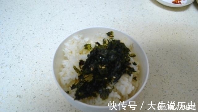 鱼贩子|买鱼扔了“它”，太傻了！营养比鱼肉高，鱼贩子收起来自己吃