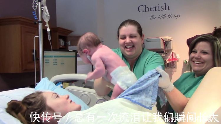 肚脐|丈夫半夜睡醒后总''戳''女儿,宝妈装睡才发现端倪,不知该哭该笑