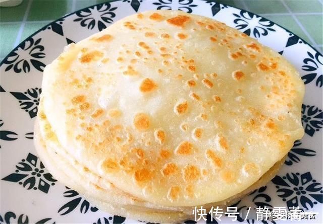 电饼铛|烙饼时，直接烙是大错特错！多做1步，饼柔软起层不发硬，特好吃