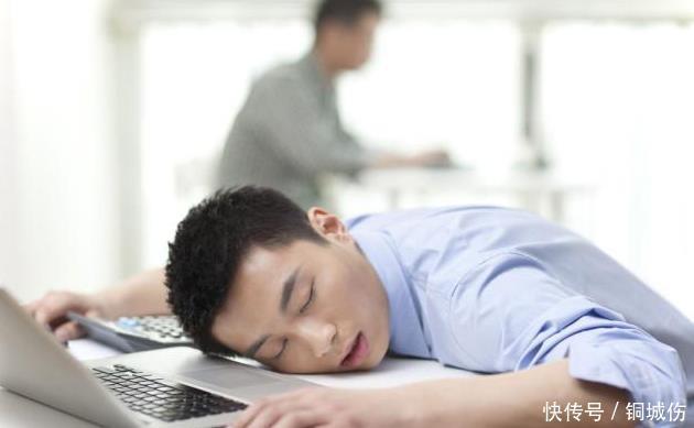  世卫组织呼吁一种“水”经常喝，肝病“不请自来”，应尽量少喝