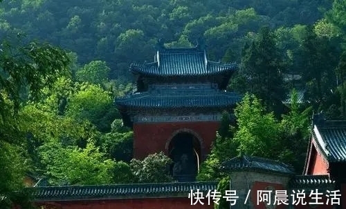 徐霞客|景致记录：在武当山，徐霞客费尽心思讨要榔梅果，想送给重要的人