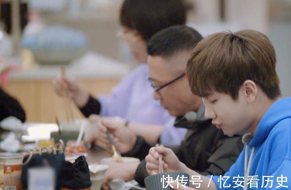 曝光|《桃花塢》設(shè)計(jì)師首次曝光,是馬伯騫的爸爸,業(yè)內(nèi)頂級(jí)設(shè)計(jì)師