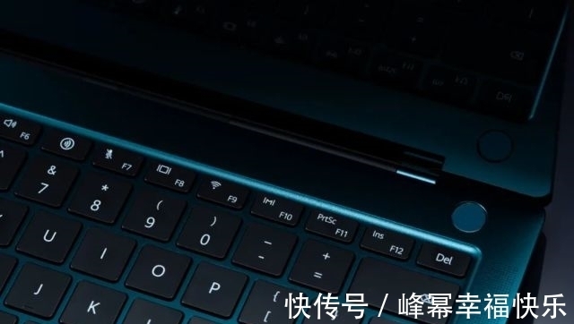 屏幕|华为MateBook X Pro 2022款开箱评测：越级屏幕＋隔空手势