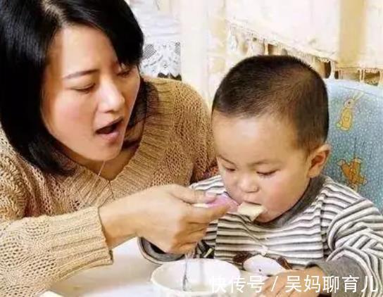 汤泡饭|正确喂养很重要!不少家长在这四方面出错了,尽快改正为好