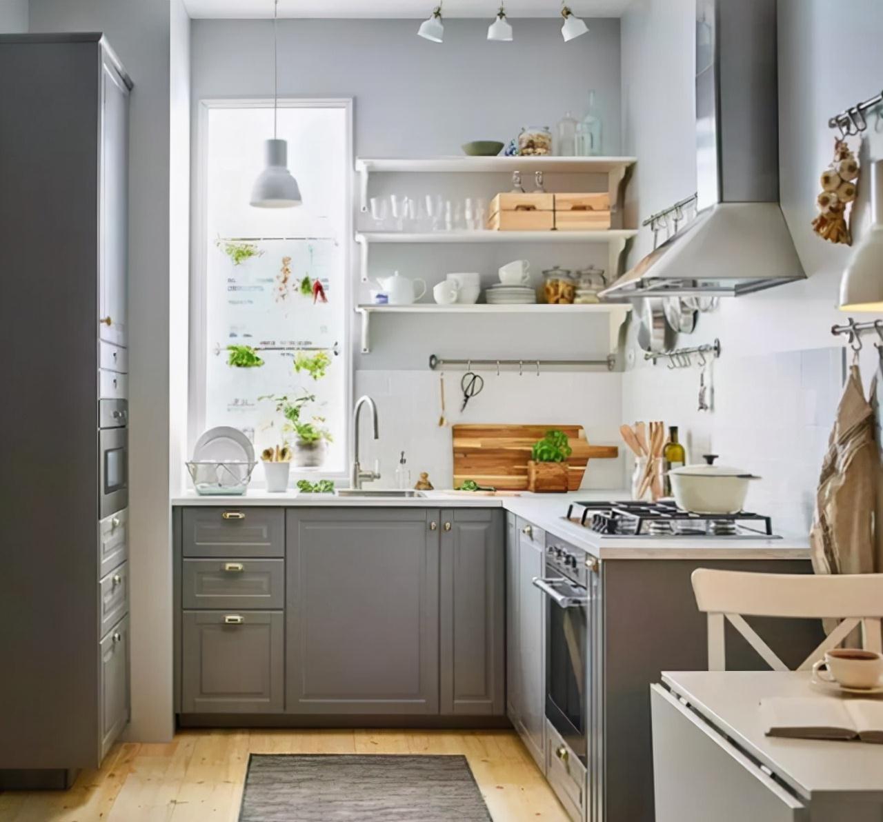 隔板|建议大家:不要在厨房里装吊柜!如今流行这样设计,实用还很省钱