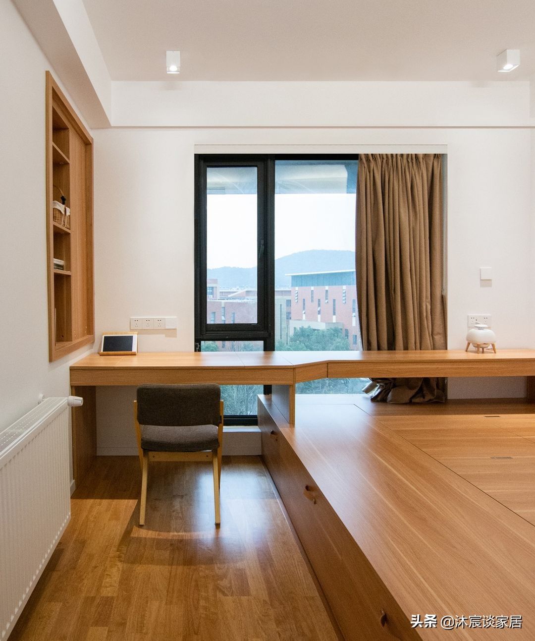 客厅|她家的客厅不一样，用卡座取代沙发，好看又实用，真是小户型救星