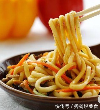 土豆粉炒着吃太没意思了，学会如此做，等着被竖大拇指吧，太香了