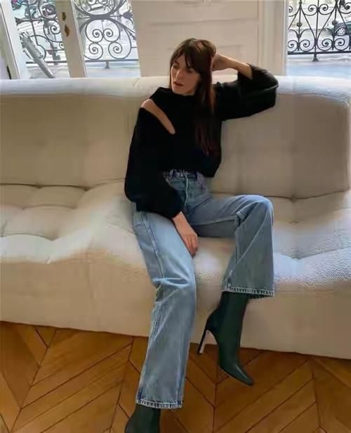 进入50岁的女人，少穿紧身裤，多选这几款下装，实用百搭