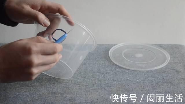 圆形|圆形打包盒你还舍得扔掉吗?放在卫生间太有创意了,省钱又实用