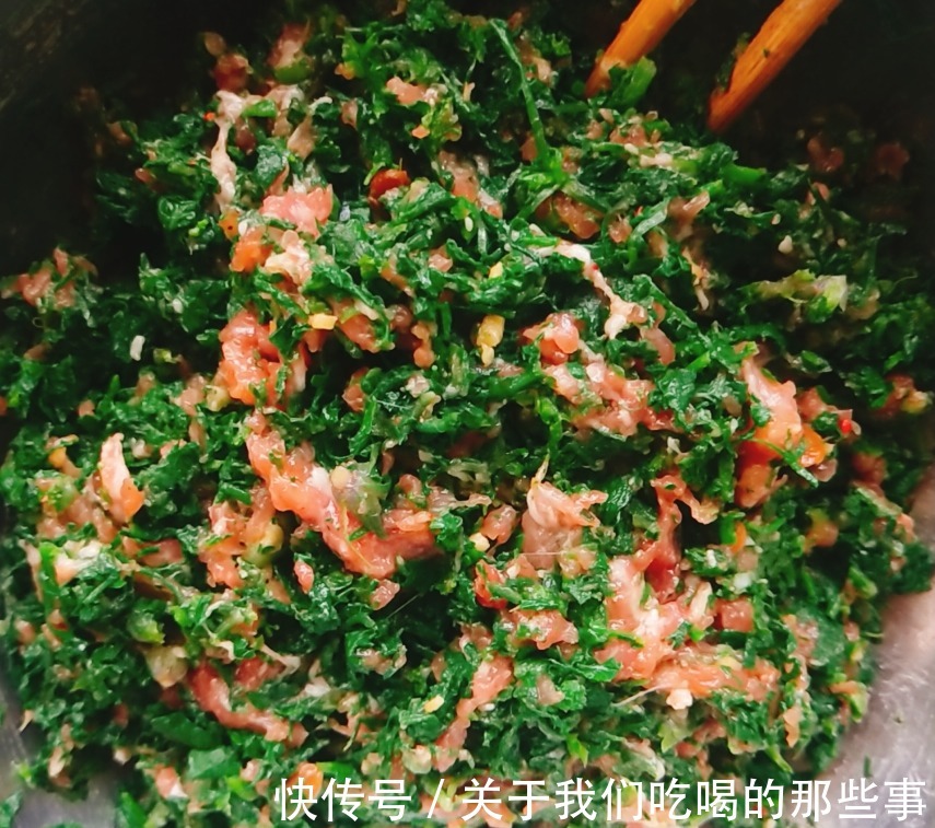 它是“野菜之王”,营养高味道鲜,剁碎包饺子特别香,冬天不吃可惜了