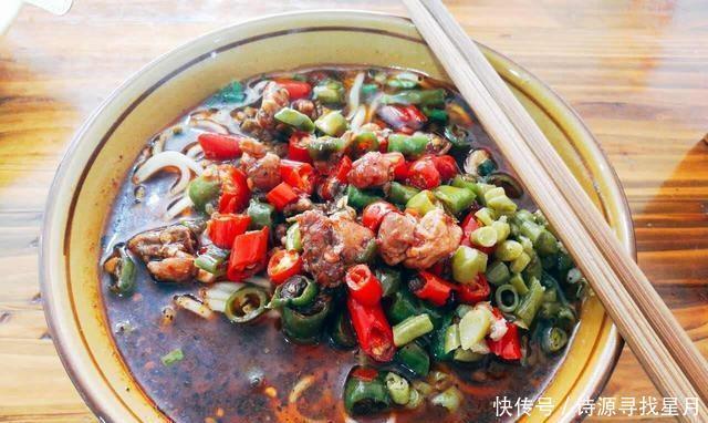 面馆|这家面馆只营业半天,当地人每天都要赶着吃