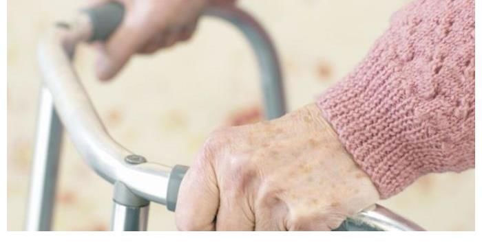 骨密度|108岁老人，年轻似50岁，长寿秘诀不是多锻炼，而是3件事