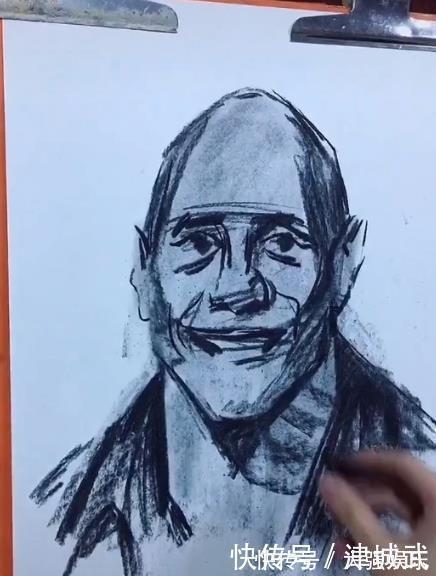 杰伊$他因画画水平“太烂”,反而成为网红,把巨石强森画成一块石头