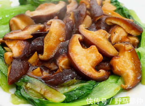 班级|孩子长不高在班级不自信,多吃长高菜,补充钙质,长高1米8有信心