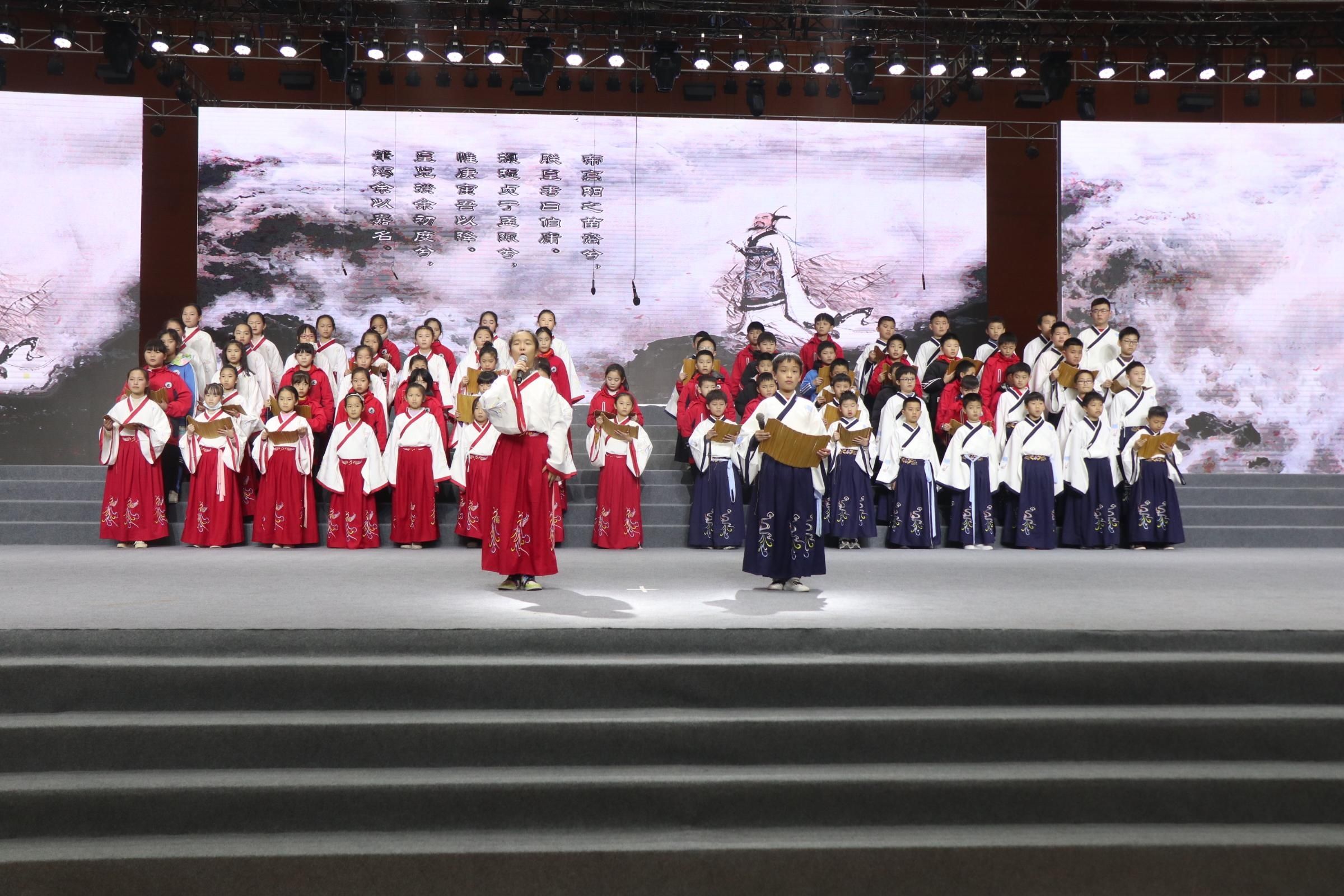  画面好美！融媒体记者探班正则学校，带你一睹为快|迎接“诗歌周 ”| 诗歌进校园