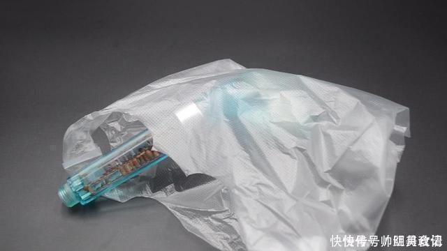 白醋|把牙膏抹到淋浴喷头上,一年省下不少钱,轻松解决亿万家庭困扰