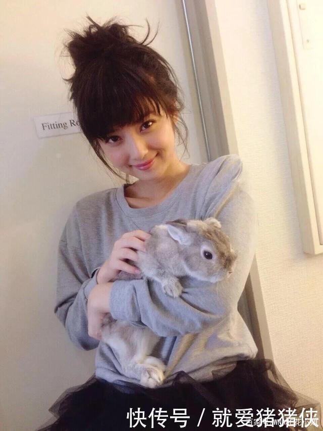 秋季|皮肤“干净”的女生,才是真的气质好看!这个护肤细节很值得学