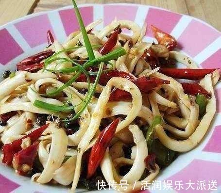 胡萝卜片|美食推荐麻辣手撕茶树菇,葱油鲜香菇,芹菜木耳炒火腿的做法