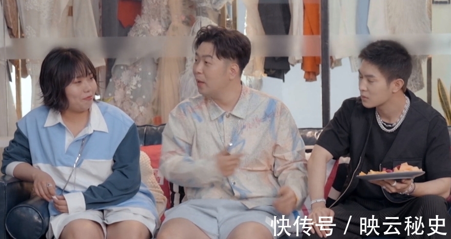 女生|第一次和女生約會送什么?聽到馬伯騫的回答,才知什么叫土豪