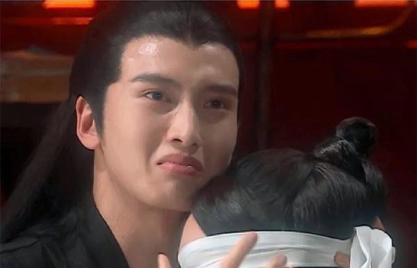 陈宥维毁夜华还不够，再以“樱桃小嘴”挑战果郡王，又要毁经典