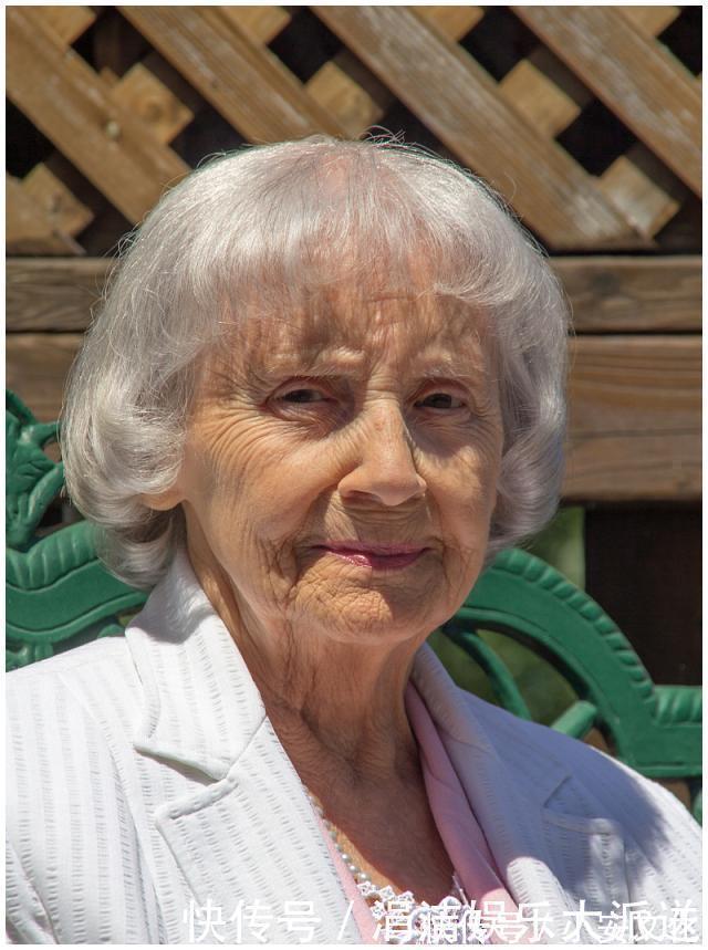 中老年人|为什么有的人老年斑“密密麻麻”，有的人却很少今天知道原因了