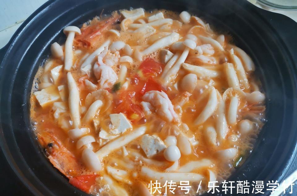 砂锅|它是“天然镇静剂”,镇静安神睡眠好,这样简单炖一锅太鲜了