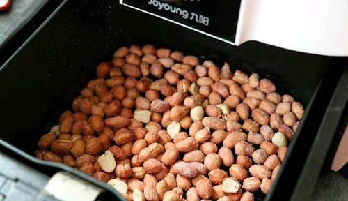 花生|花生这样炒更酥脆,别再纠结放不放油了,很多人错了,难怪不好吃