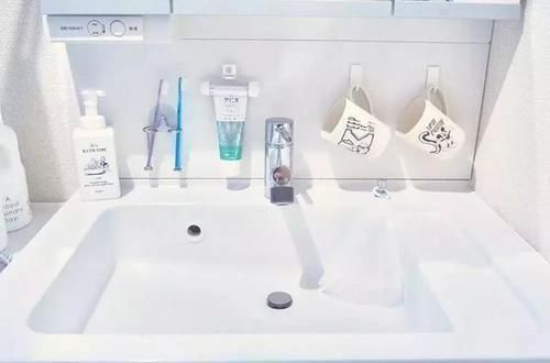 看了日本主妇的卫生间打扫，才知道20多年来我根本不懂打扫