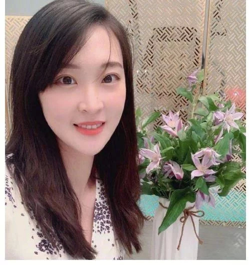 元气满满|女排第一美女“惠美人”，夺冠后退役，嫁北大博士，依旧美貌动人