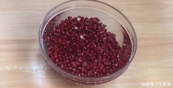 们大家|别再买绿豆糕了,在家用红豆简单一做,家中小孩抢着吃