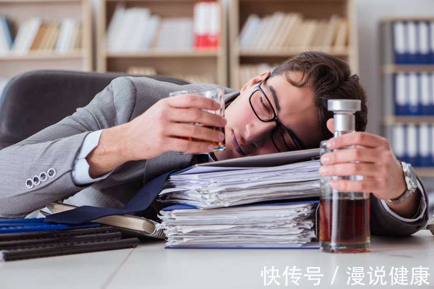 乙醛|真不是能喝的表现!喝酒出现这种现象,则是身体在向你发出警示